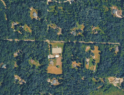  Ne Country Woods Ln
