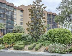 Environ Blvd Apt 167