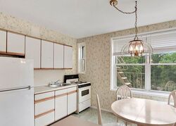 Riverdale Ave Apt 7t