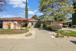  Valley View Dr