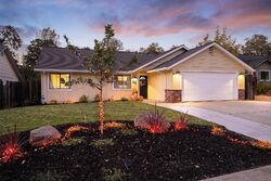  Crossbill Ln