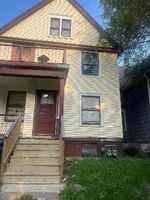  N 33rd St