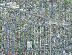  Roxton Ave