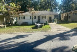  Monica Dr