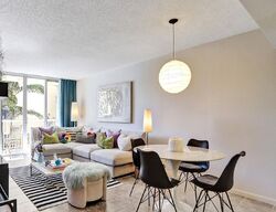 Se 3rd Ave Apt 212