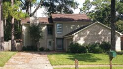  Rolling Oaks Dr