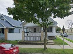 E Rosedale Ave