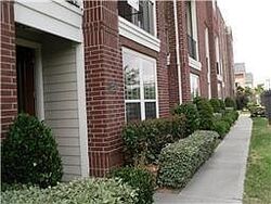  Bastrop St