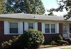 Charlton Dr