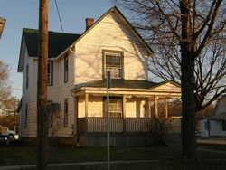  E Laurel St
