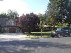  S Cottonwood Ln