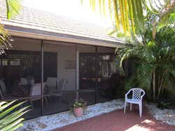  E Seminole Ave
