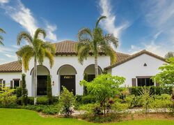  E Camelot Cir