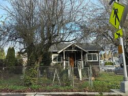  S 124th St