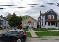  E Benton St