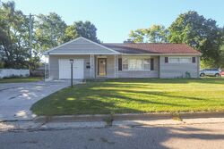  Meadow Dr