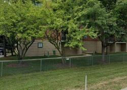  W Bryn Mawr Ave Apt 4