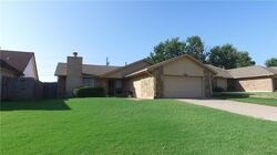  Crest Dr