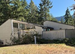 Lake Louise Dr