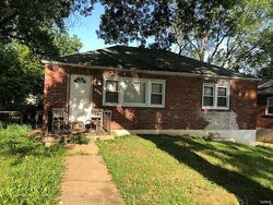  Warfield Ave
