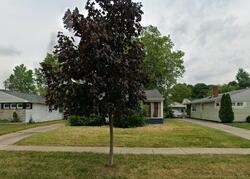  Montrose Ave