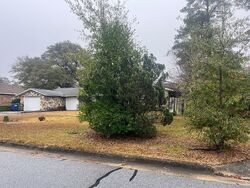  Montrose Dr