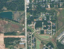  Lakewood Gln