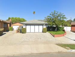  Chadron Ave