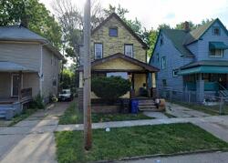  E 114th St
