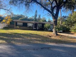  Shorecrest Dr