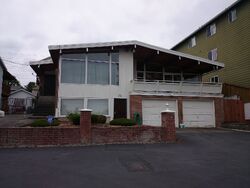  49th Ave S