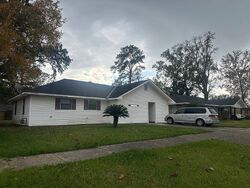  E Upland Ave