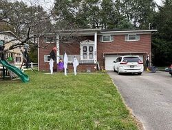  Pinewood Dr