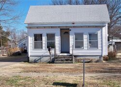 N Wyandotte Ave