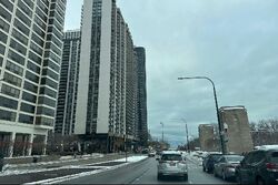  E Randolph St Apt 100