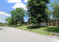  S 6th St