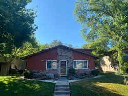  Rhode Island Dr Apt 4