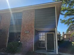  Bracewell Dr Apt B