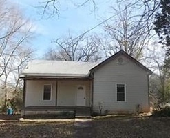  Hendrix Cir Sw