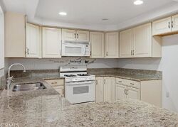  E 220th St Unit 3