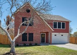  Cascade Oak Dr