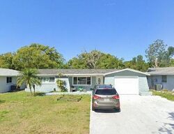  Chaffey Dr