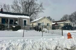  Hiawatha St