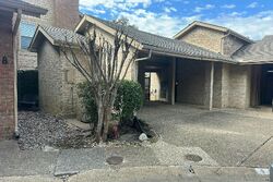  Country Lake Dr