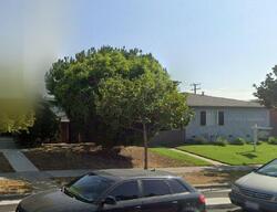  17th St