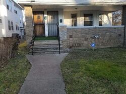  E 140th St