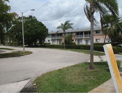  Crescent Cir Apt B15