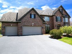  Eagle Brook Dr