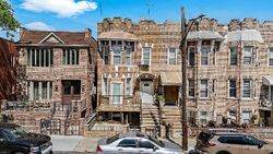  E 9th St