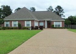  Rowan Oak Pl